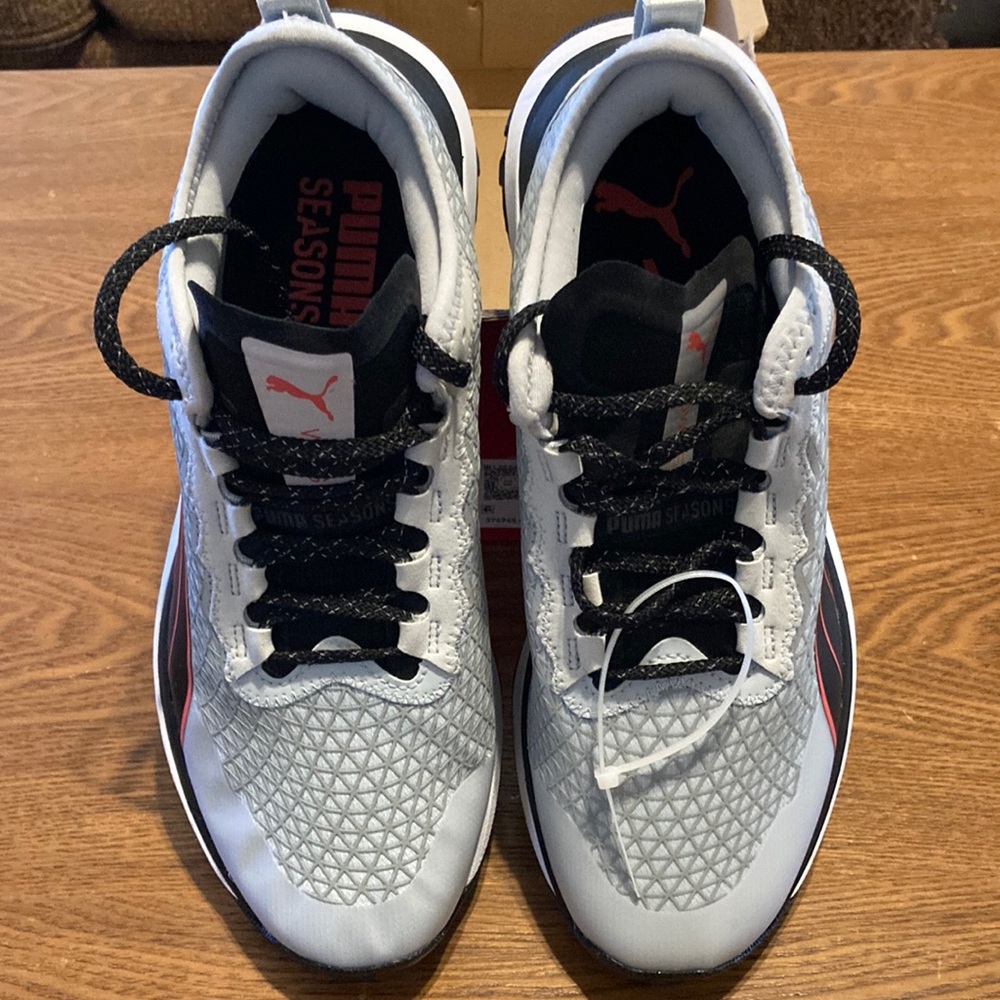 Women’s Puma Sneakers Voyage Nitro 2 GTX (size 9) NWT